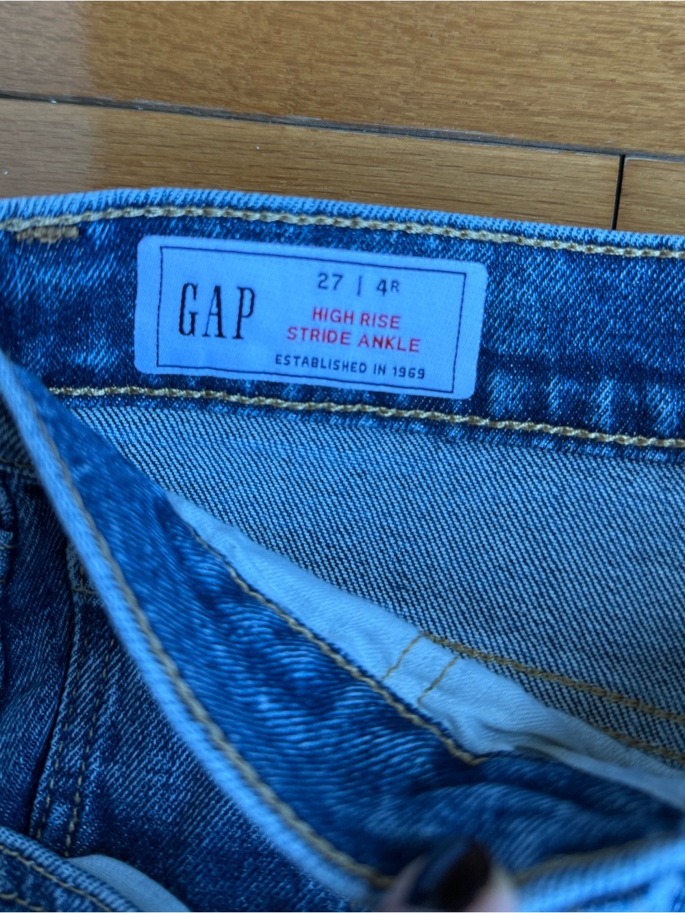 GAP High Rise Stride Wide Leg Ankle Jeans - Picture 8 of 8